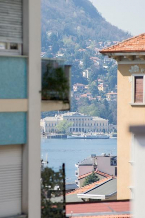 Silky House with Private Parking Como